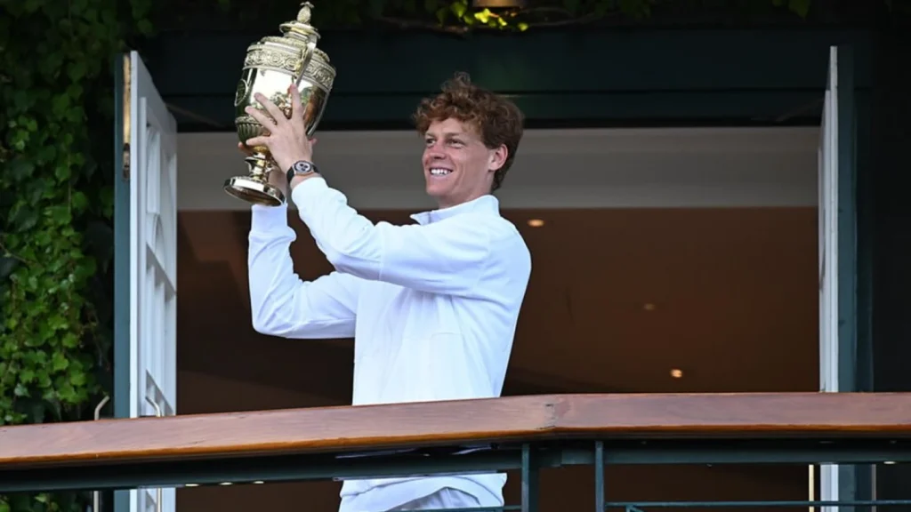 Jannik Sinner Raih Gelar Juara Wimbledon 2025 Setelah Pertarungan Epic Melawan Carlos Alcaraz