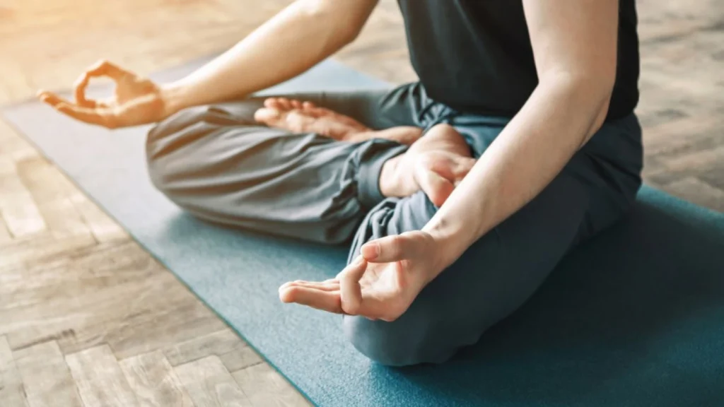 Kombinasi Yoga dan Meditasi: Jalan Menuju Kesehatan Mental dan Fisik yang Seimbang